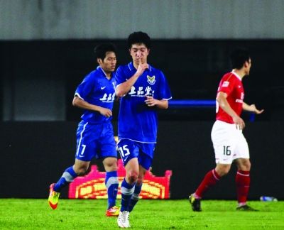 与触身无可 与触身无可