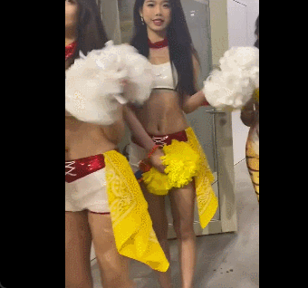 看到多人做